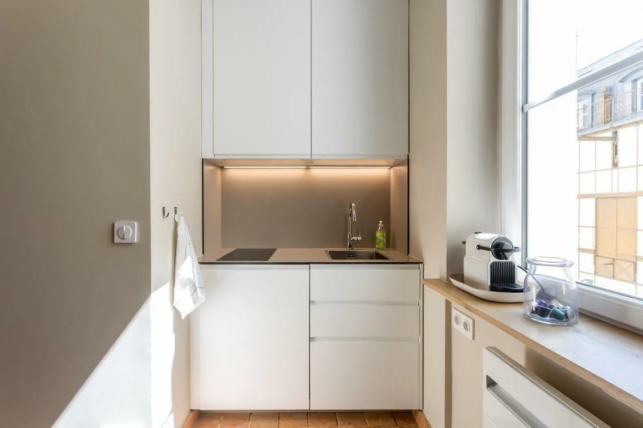 Welkeys - Richelieu Apartment Paris